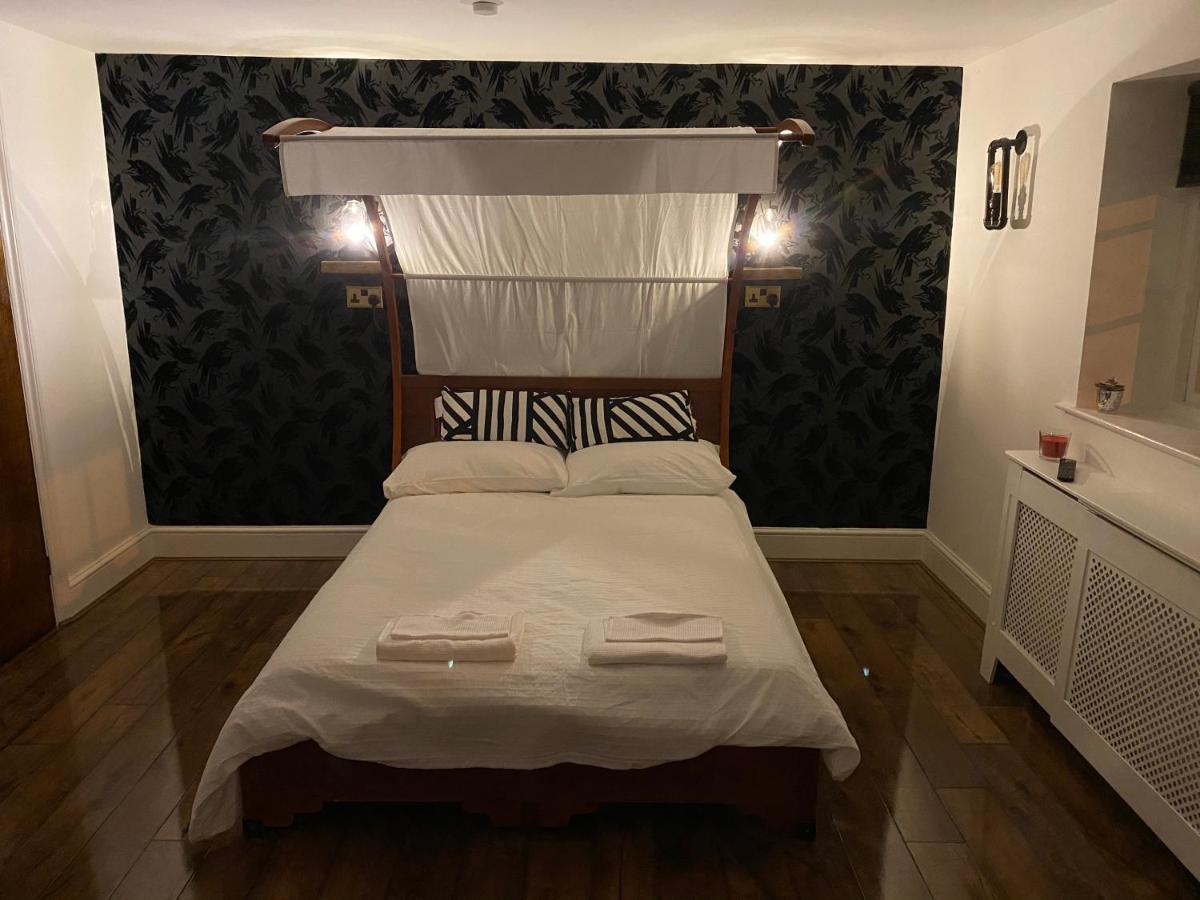 The Raven Suite Henley-on-Thames Exterior foto
